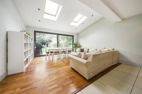 4 bedroom detached house for sale, London Road, Twickenham