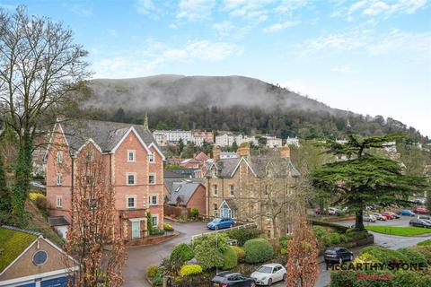 1 bedroom apartment for sale, Cartwright Court, Church Street, Malvern, Worcestershire, WR14 2GE