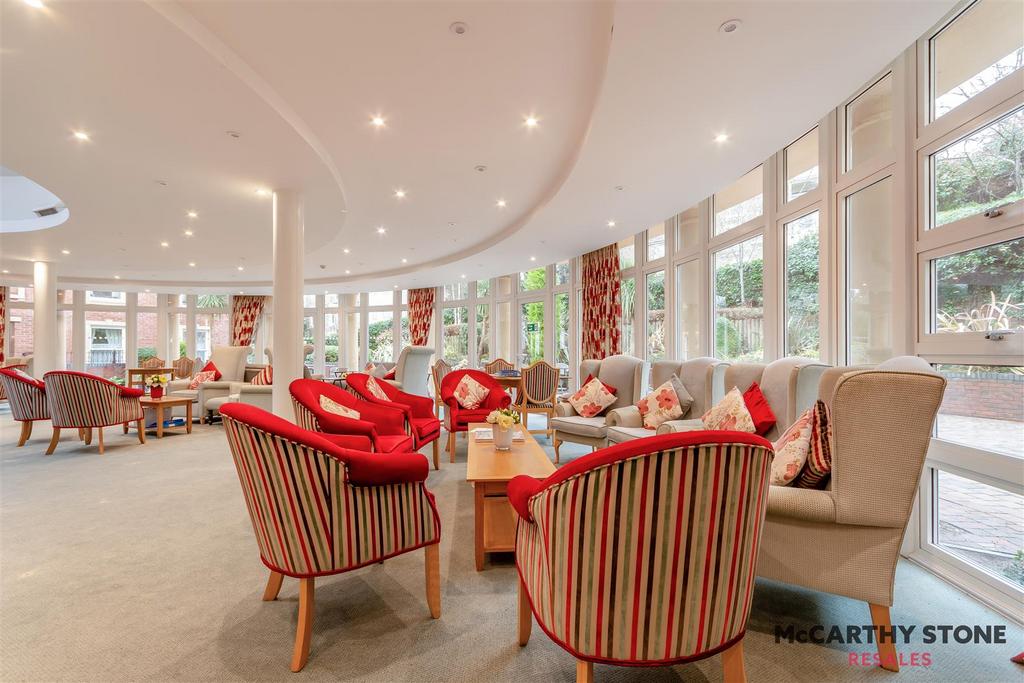 8585611-interior17.jpg
