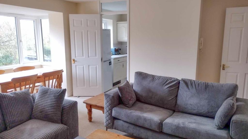 6 Rheims Court Living Room 2