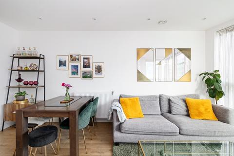 Flat 605, Iverson Point, 4 Harrison Walk, London, SE10 0YN