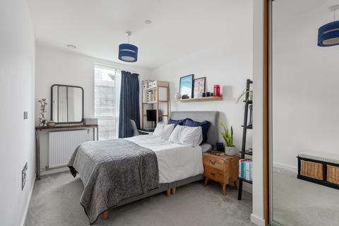 Flat 605, Iverson Point, 4 Harrison Walk, London, SE10 0YN