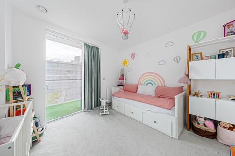 Flat 605, Iverson Point, 4 Harrison Walk, London, SE10 0YN