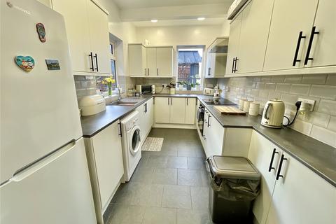 3 bedroom terraced house for sale, Pontefract Road, Cudworth, S72
