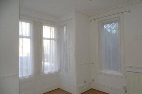 Flat 2, 17 Winchester Road, Worthing, BN11 4DJ