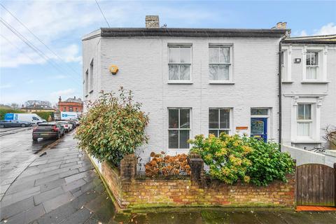 2 Victoria Road, Teddington, TW11 0AZ