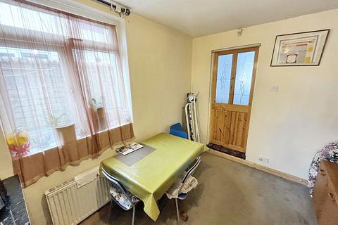 94 Crescent Road, Middlesbrough, TS1 4QS