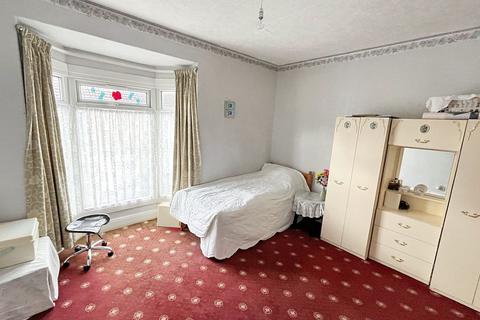 94 Crescent Road, Middlesbrough, TS1 4QS