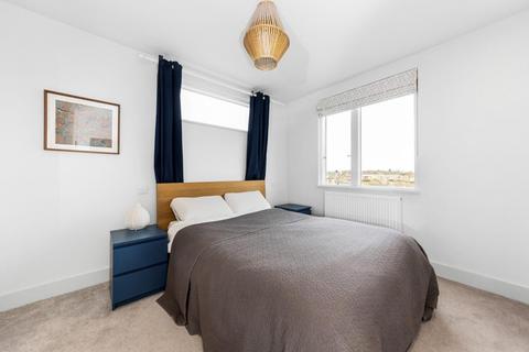 2 bedroom apartment for sale - Gipsy Road, West Norwood, London, SE27