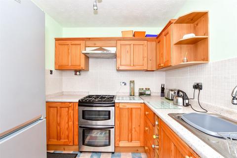 58 Armada Way, Littlehampton, BN17 6QY