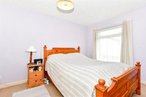 58 Armada Way, Littlehampton, BN17 6QY