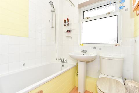 58 Armada Way, Littlehampton, BN17 6QY