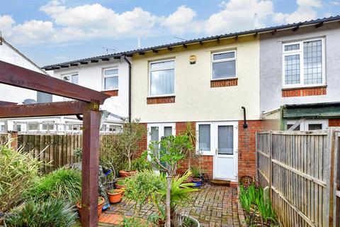 58 Armada Way, Littlehampton, BN17 6QY