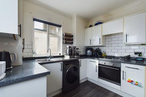 2 bedroom flat for sale - Lincoln Court, South Street