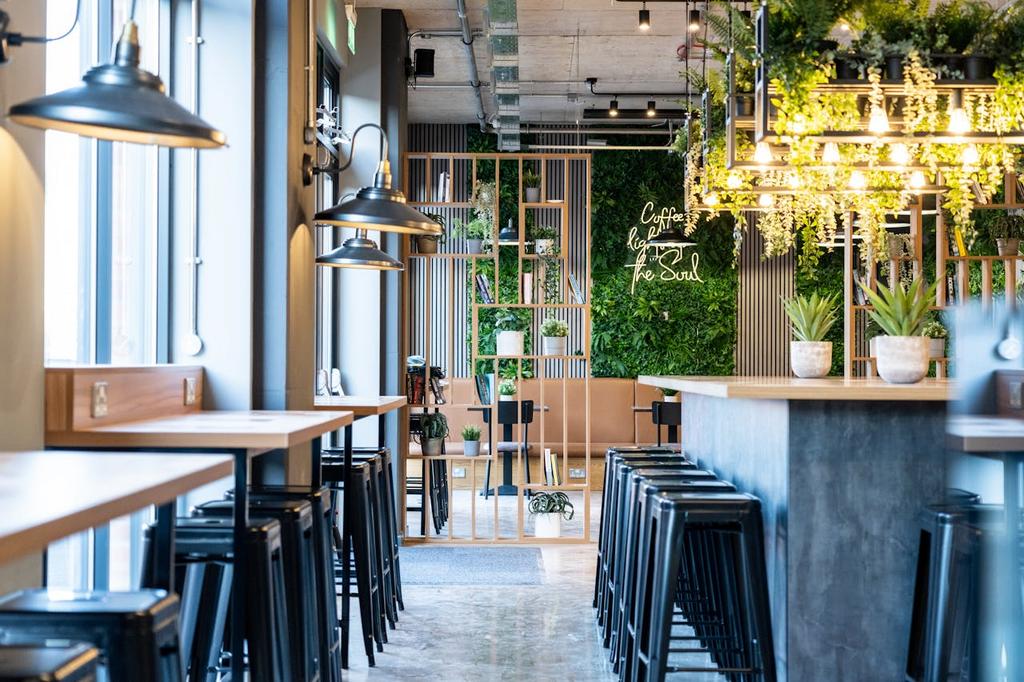 Globeworks Cafe09.jpg
