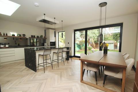 9 Foxfield Road, Orpington, BR6 8EE