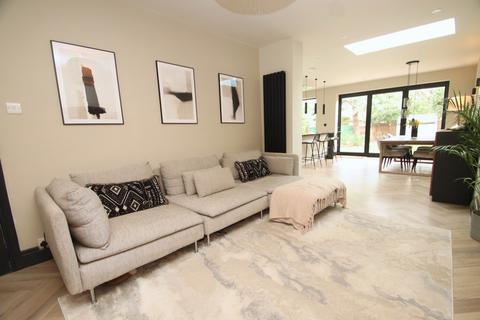 9 Foxfield Road, Orpington, BR6 8EE
