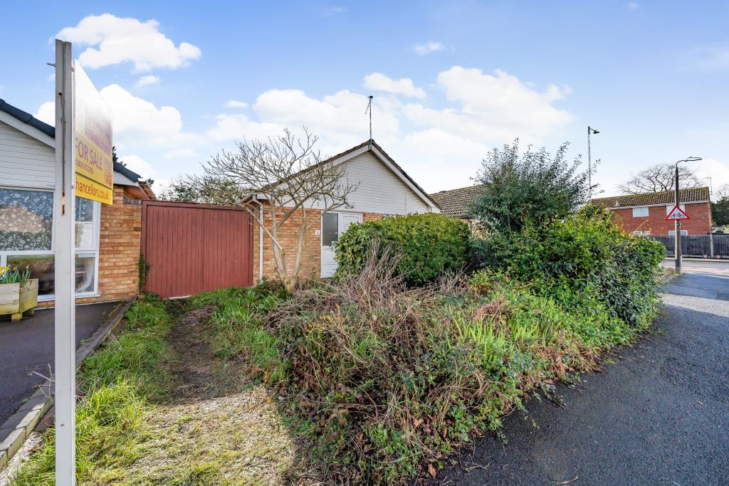Cormorant Rise, Worcester, WR2 2 bed detached bungalow for sale £240,000