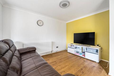 3 bedroom property for sale - Dieppe Close, Wokingham, RG41 3UU