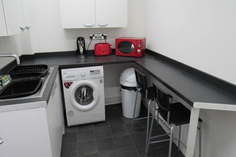 1 bedroom in a house share to rent - New Cheltenham Road, Kingswood, Bristol
