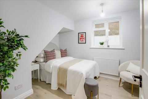 Flat 1, 13 Cumberland Park, London, W3 6SY