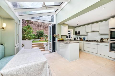 4 Redcliffe Road, London, SW10 9NR