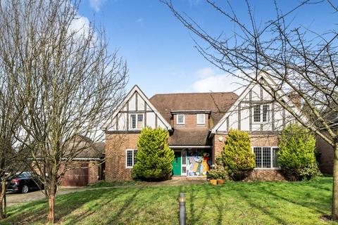 5 bedroom detached house for sale - Maple Close,  Finchley,  N3