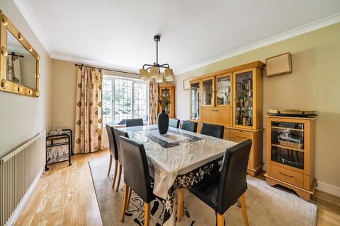 5 bedroom detached house for sale, Maple Close,  Finchley,  N3