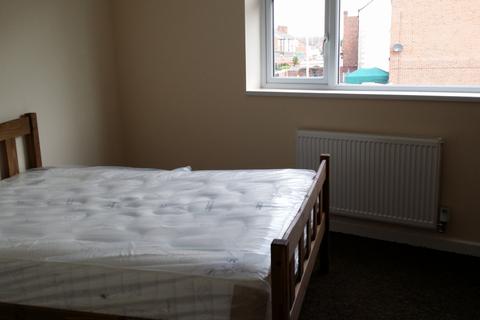 1 bedroom in a house share to rent - CASTLEFORD, WF10