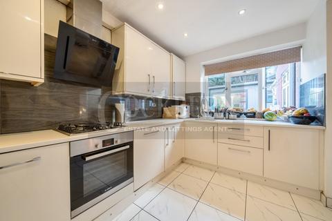 12 Kingsley Wood Drive, London, SE9 3BL