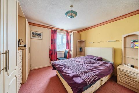 3 bedroom semi-detached house for sale - Newbury,  Berkshire,  RG14