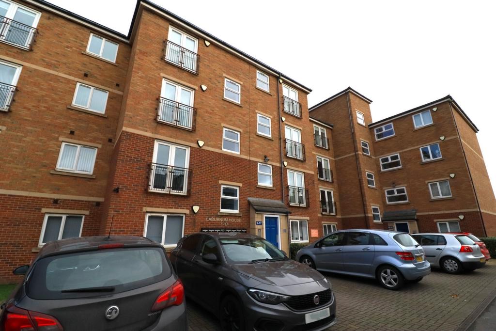 Coatham Road, Redcar, TS10 2 bed flat for sale £59,995