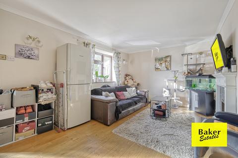 3 bedroom terraced house for sale, Burrow Road, Chigwell IG7