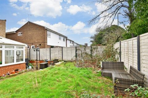 24 Carisbrooke Road, Rochester, ME2 3SN