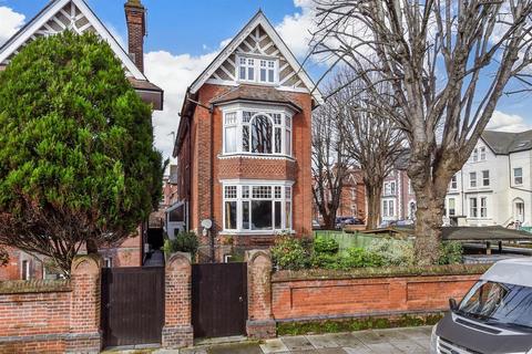 3 bedroom townhouse for sale, Helena Road, Southsea, Hampshire