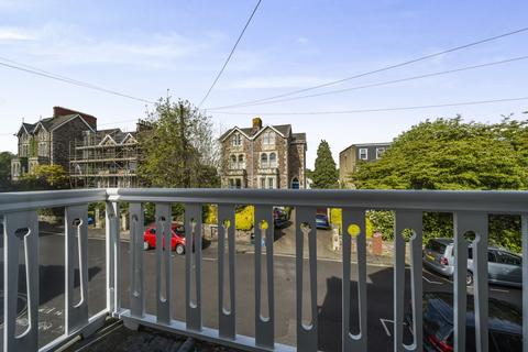 12 Clifton Wood Road, Bristol, BS8 4TW