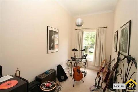 2 bedroom apartment for sale, Oakwood House, Otterbourne, Winchester, Hampshire, SO21
