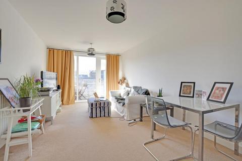 2 bedroom apartment to rent, Tarves Way, London, SE10