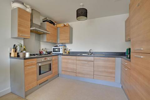 2 bedroom apartment to rent, Tarves Way, London, SE10