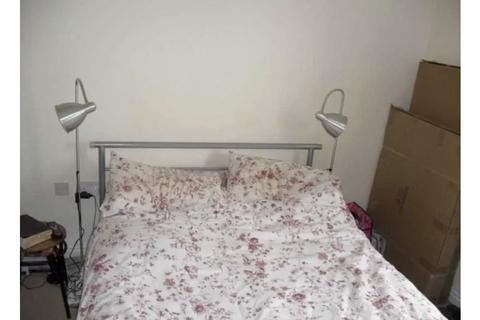 2 bedroom flat for sale - 193 ,Blackthorne Road, ilford, IG1