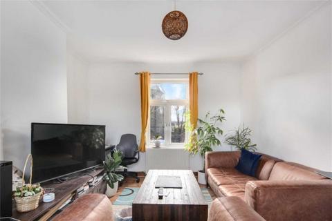 16a Gladding Road, London, E12 5DD