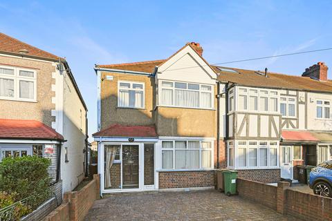 3 bedroom end of terrace house for sale, Church Hill Road, Cheam, SM3