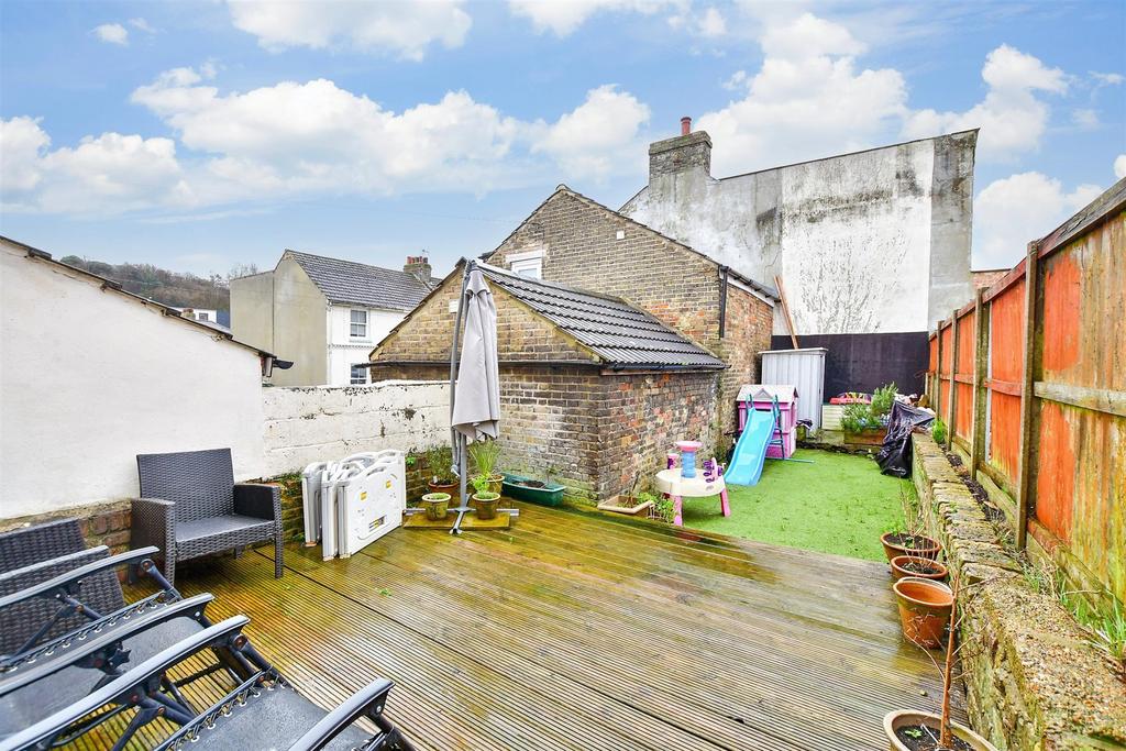 Goschen Road, Dover, Kent 3 bed semidetached house for sale £230,000