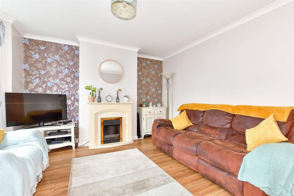 Goschen Road, Dover, Kent 3 bed semidetached house for sale £230,000