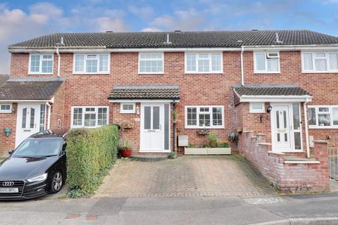 2 Bullsdown Close, Sherfield On Loddon, Hook, RG27 0DZ