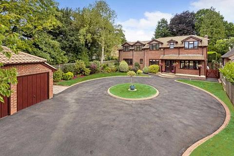 5 bedroom detached house for sale, Rectory Road, Oakley