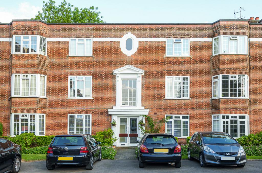 Finchley Court Ballards Lane, Finchley N3 2 bed flat for sale £460,000