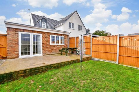 2 bedroom end of terrace house for sale, The Avenue, Totland Bay, Isle of Wight