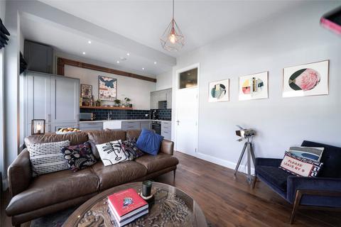 71c Caversham Road, London, NW5 2DR