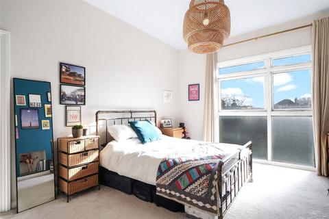 71c Caversham Road, London, NW5 2DR